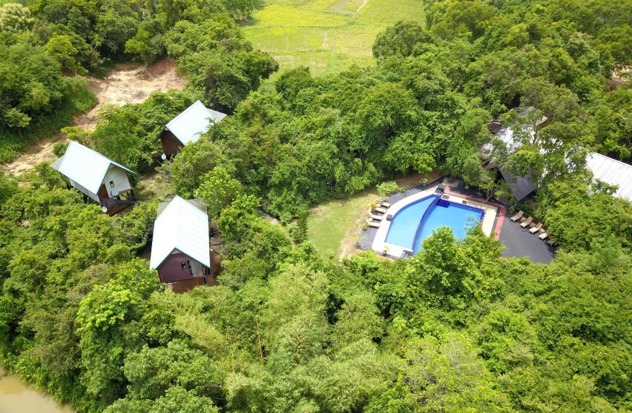 Nice Place Resort ダンブッラ エクステリア 写真