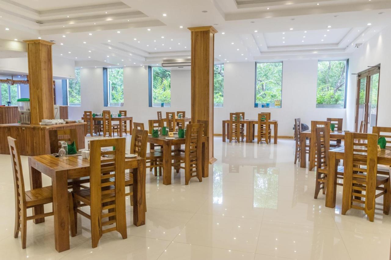 Nice Place Resort ダンブッラ エクステリア 写真